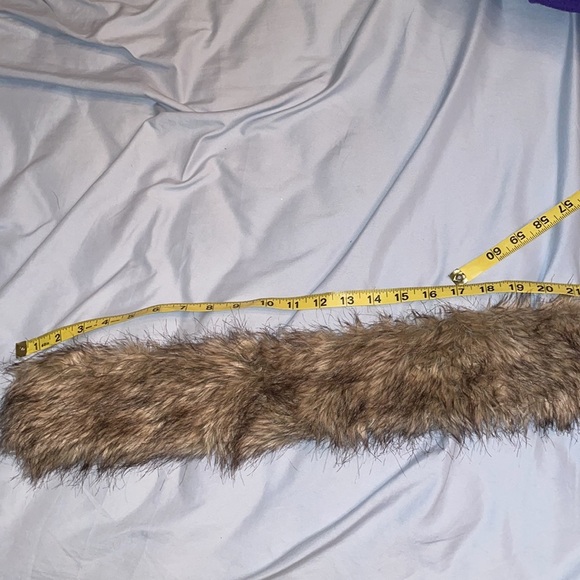 Aeropostale pink puffer vest With removable faux fur head trim hood hoodie - Picture 4 of 5